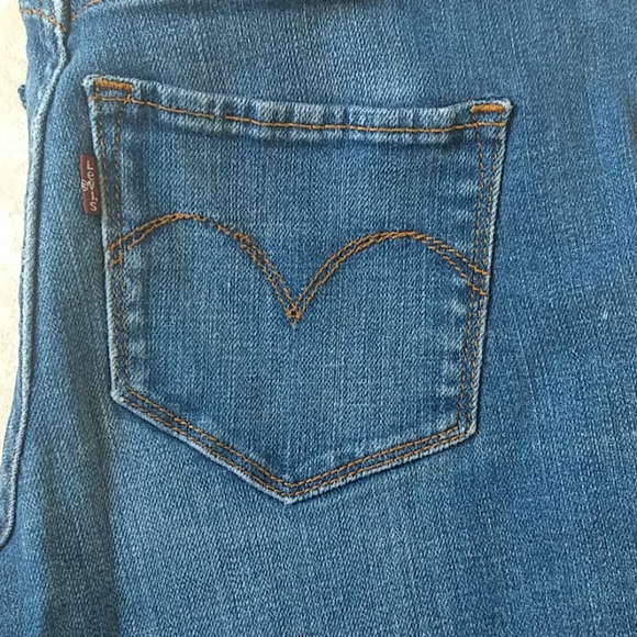 Levi's bold curve classic rise jeans from San Fran - Picture 3 of 5